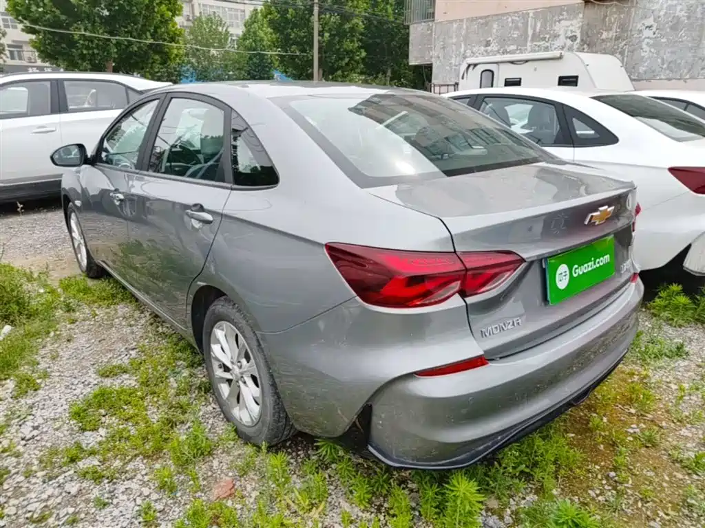 CHEVROLET CRUZE