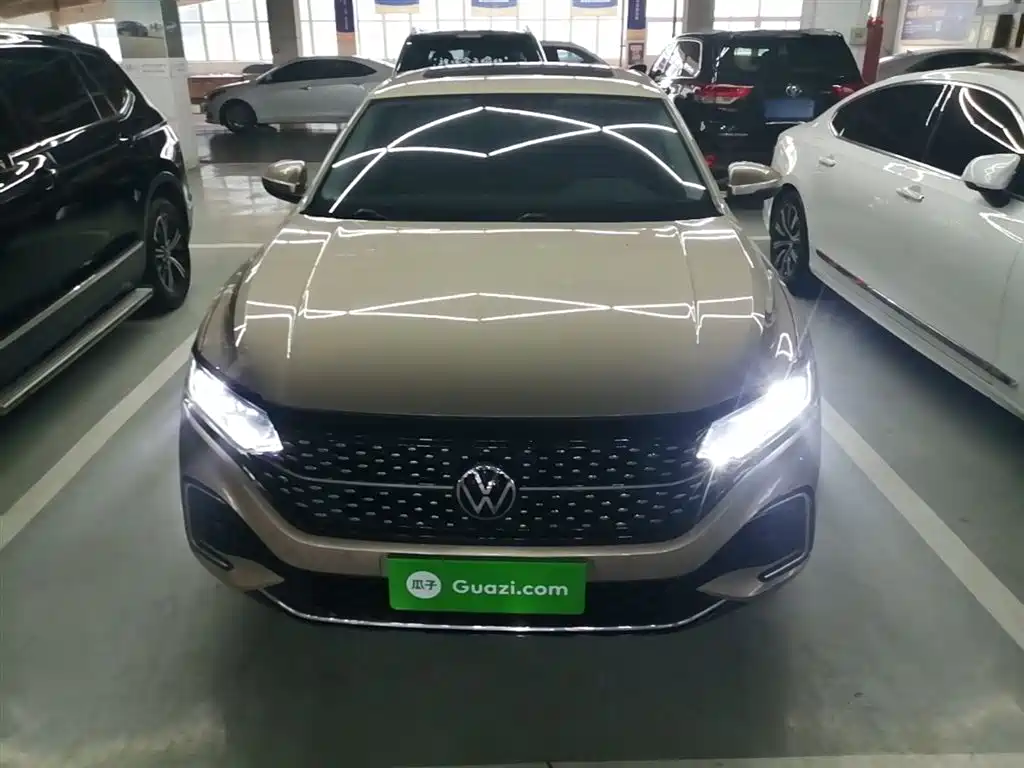 Volkswagen Passat 2022 330TSI Starlight Elite Edition фото 3