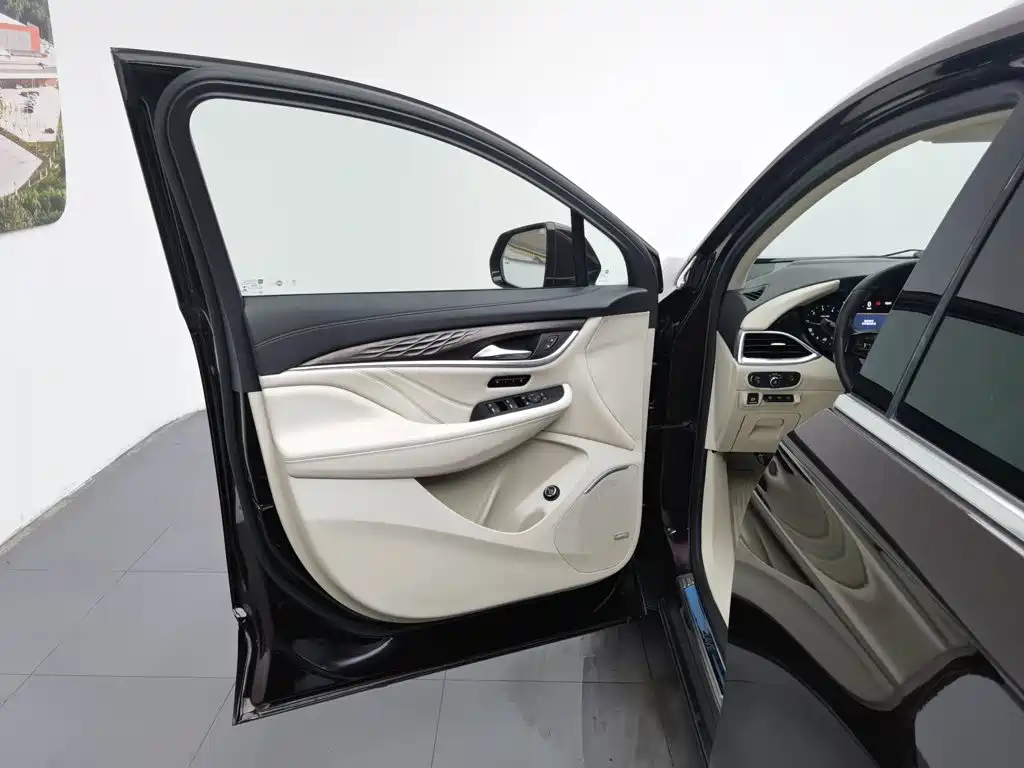 Buick Enclave, миниатюра 8
