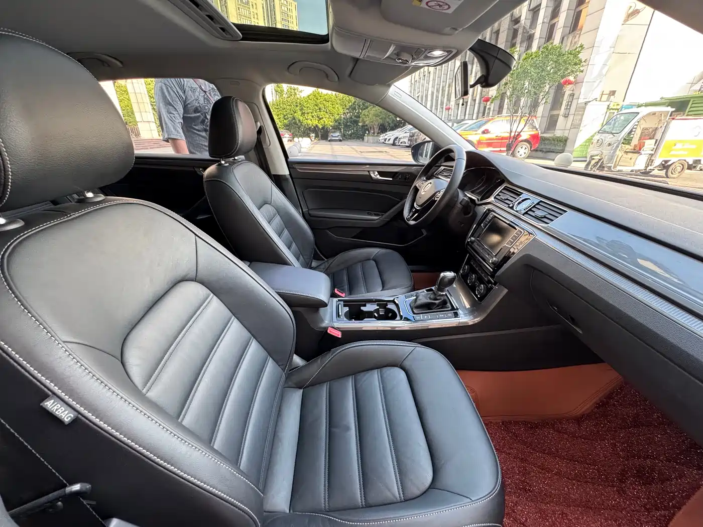 Volkswagen Passat 2017 330TSI DSG Prestige фото 29