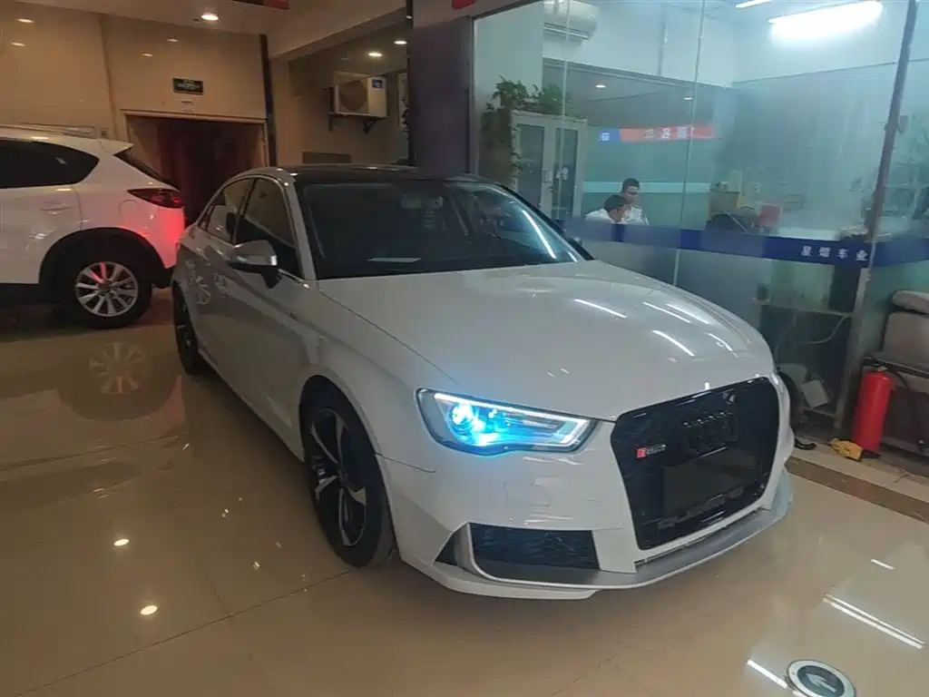 Audi A3 2016 Limousine 35 TFSI Progressive фото 4