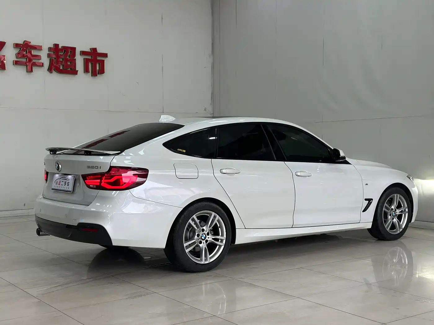 BMW 3 Series GT 2020 320i M Sport Package фото 16