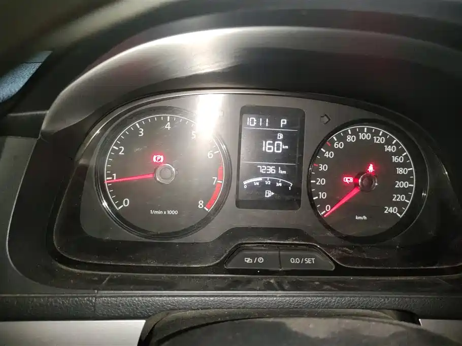 Volkswagen Lavida 2013 1.6L Automatic Trend Edition фото 14