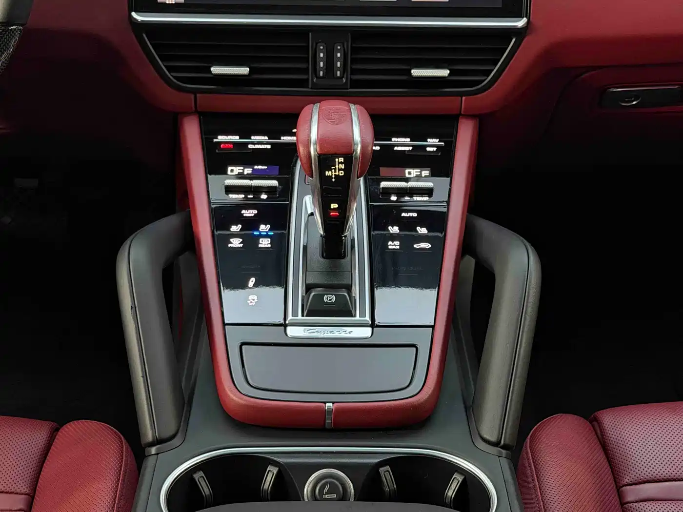 Porsche Cayenne 2019 Cayenne 3.0T фото 24