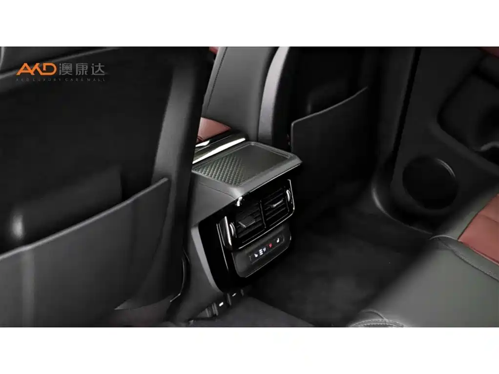 Land Rover Range Rover Evoque 2021 Range Rover Evoque L 249PS R-Dynamic HSE Luxury Edition фото 9