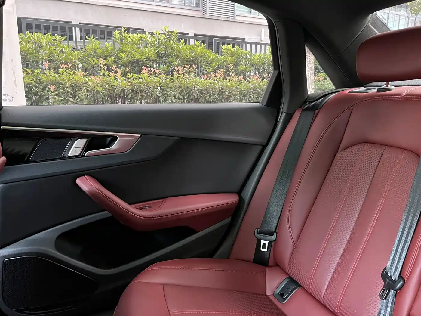Audi A4L 2025 2025 2 Million Celebration Edition 40 TFSI Luxury Dynamic