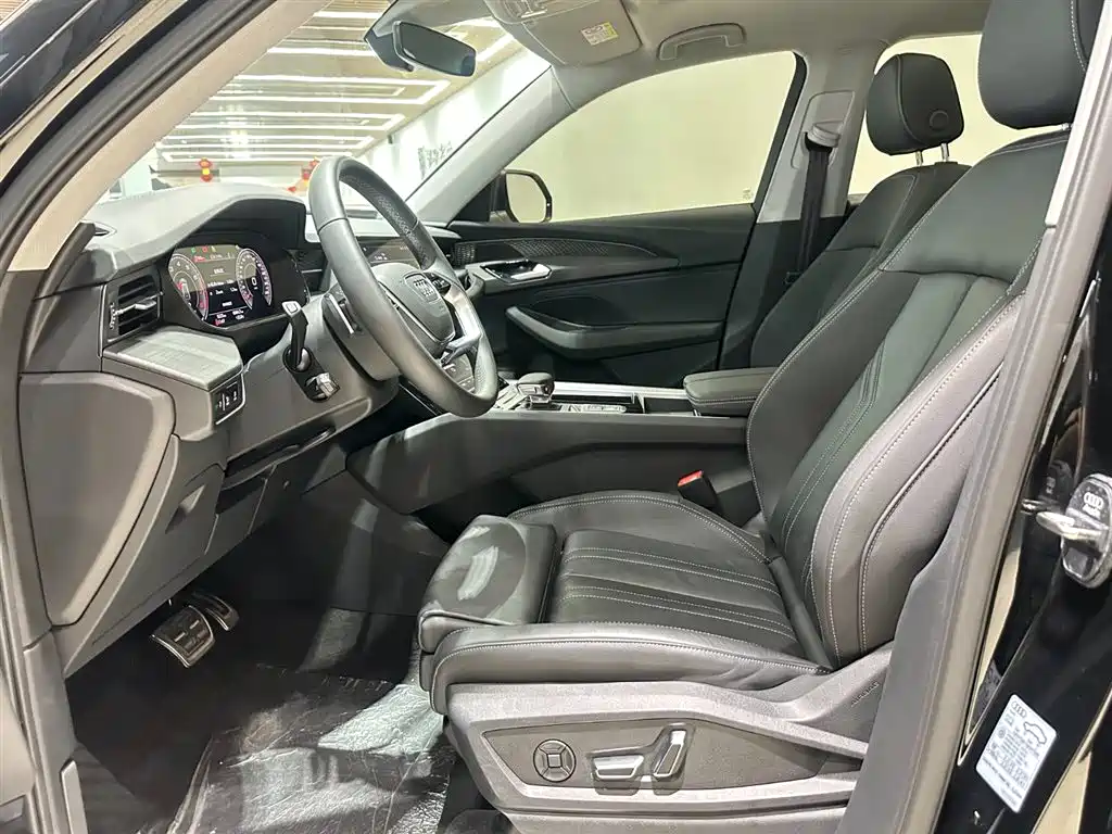 Audi Q6 2024 40 TFSI quattro Cloud View Yulin Package 7-seater фото 11