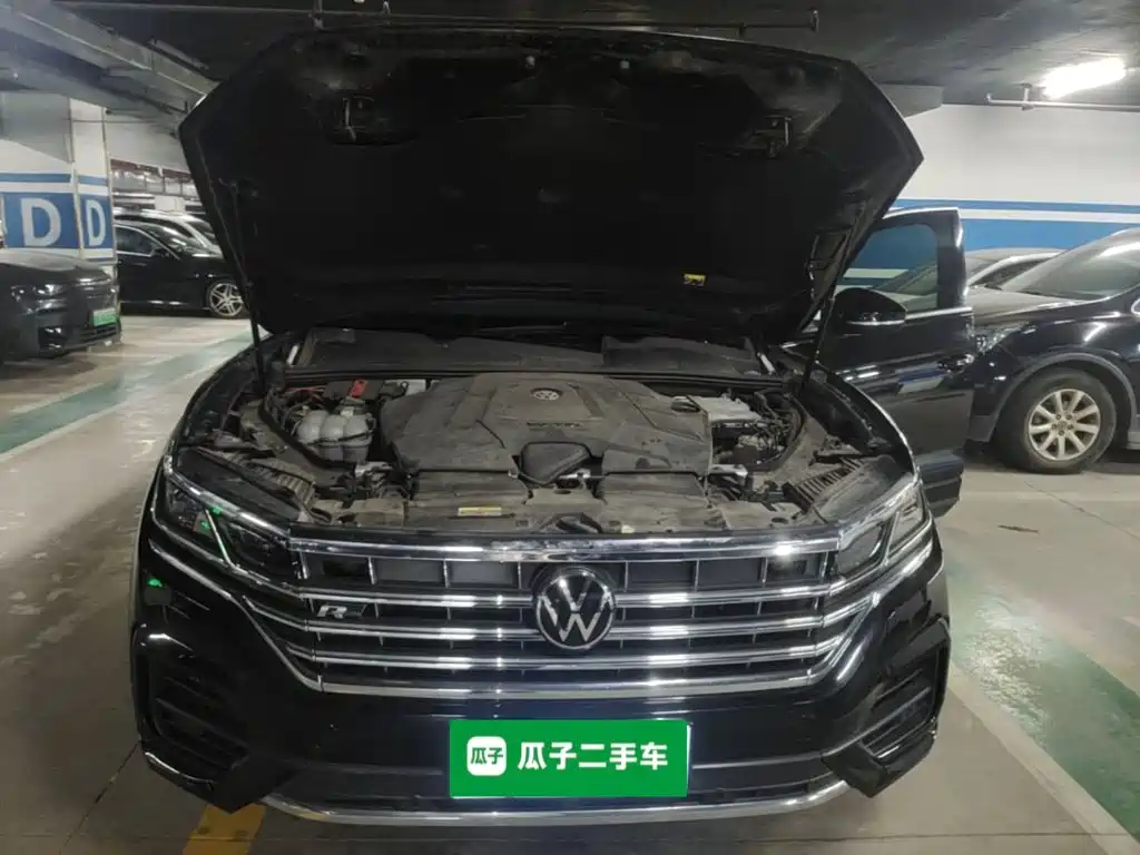 Фото 22 - Volkswagen Touareg