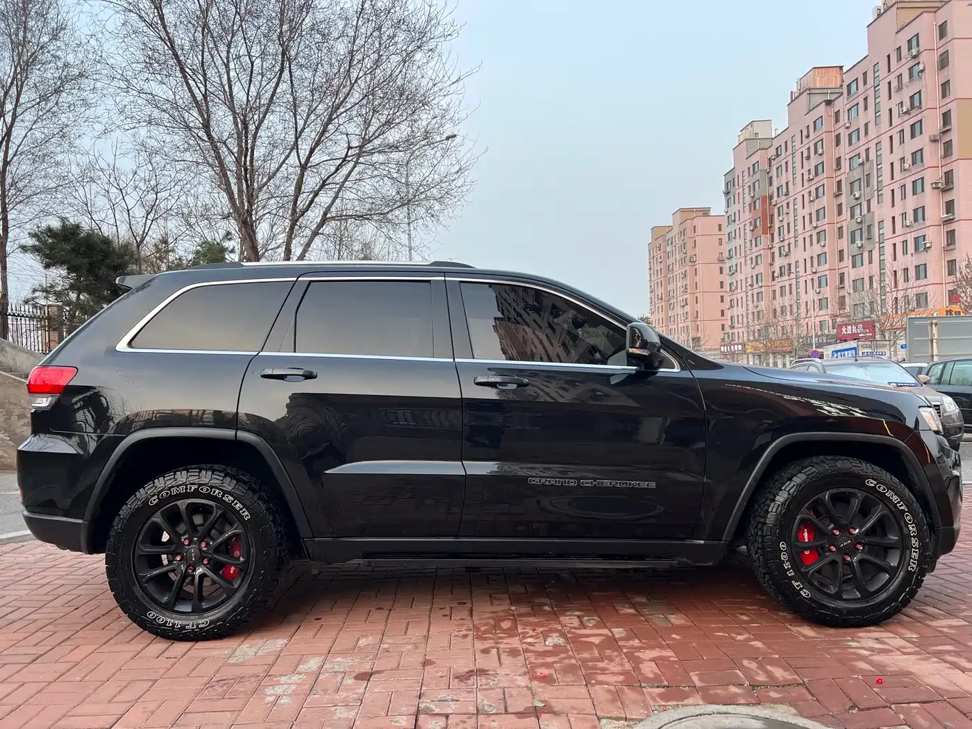 JEEP GRAND CHEROKEE