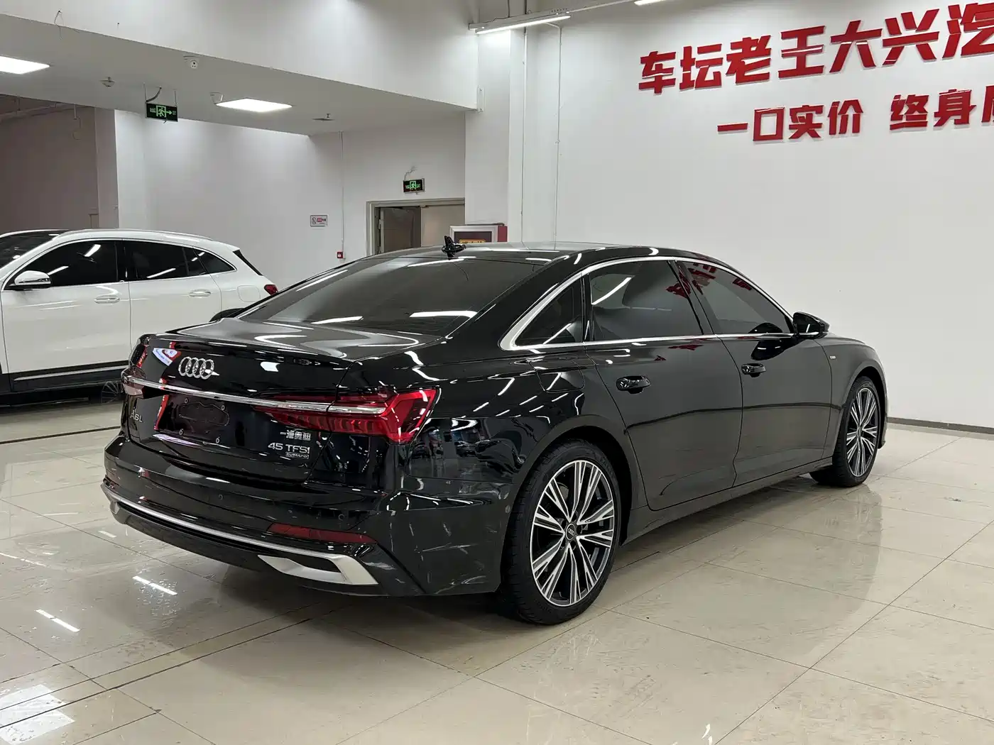 Audi A6L 2024 45 TFSI quattro Premium Dynamic фото 4