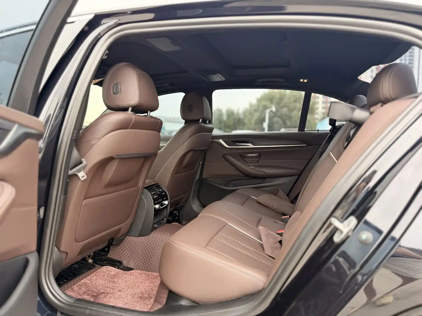 Фото 9 - BMW 5 Series