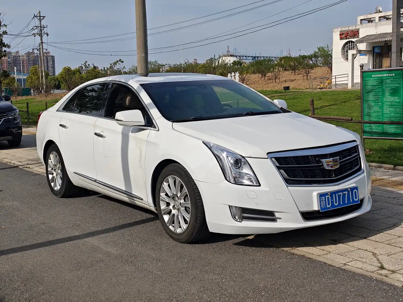 Cadillac XTS 2016 28T Elite фото 3