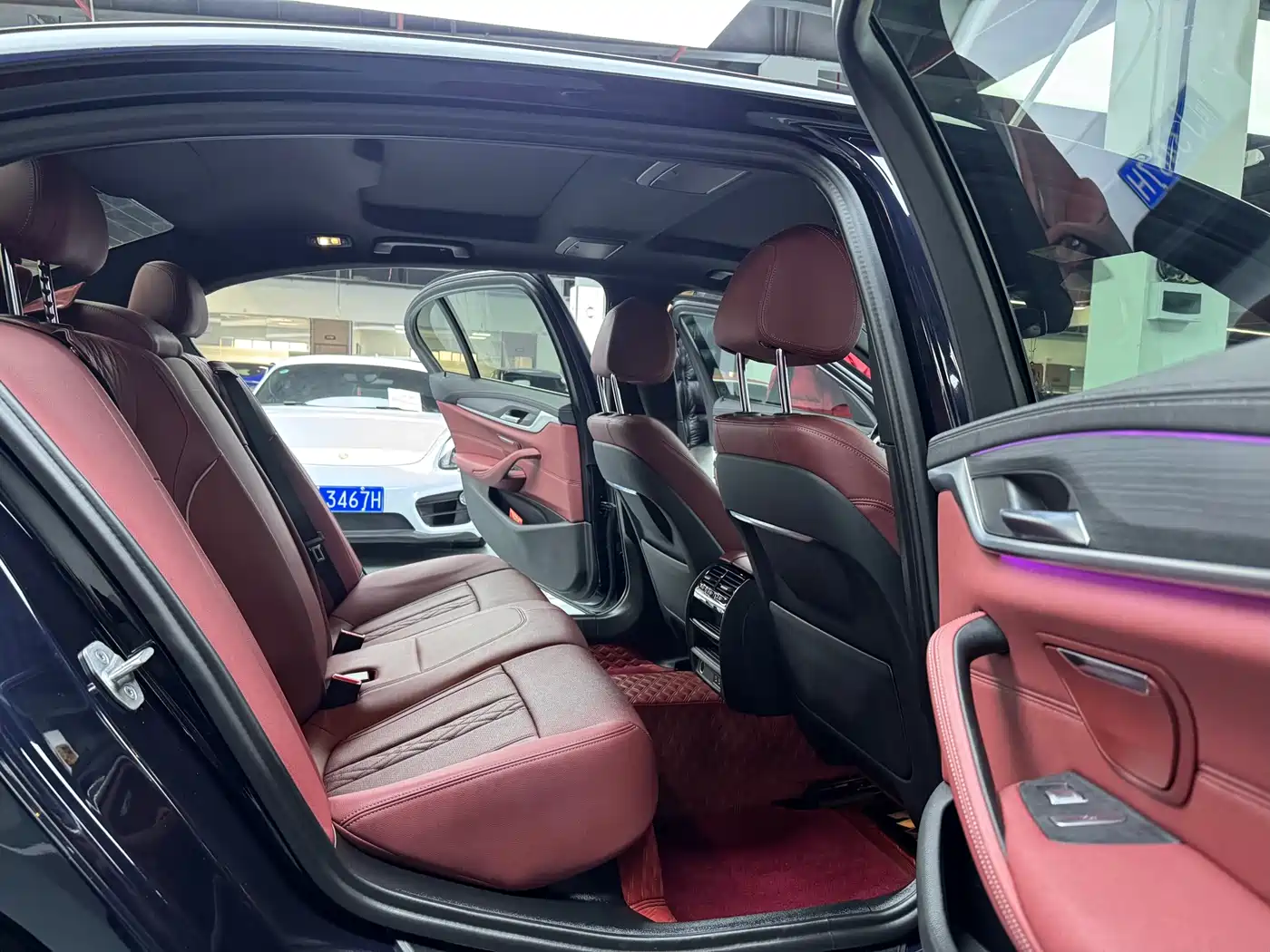 BMW 5 Series 2021 530Li Leading M Sport Package фото 11