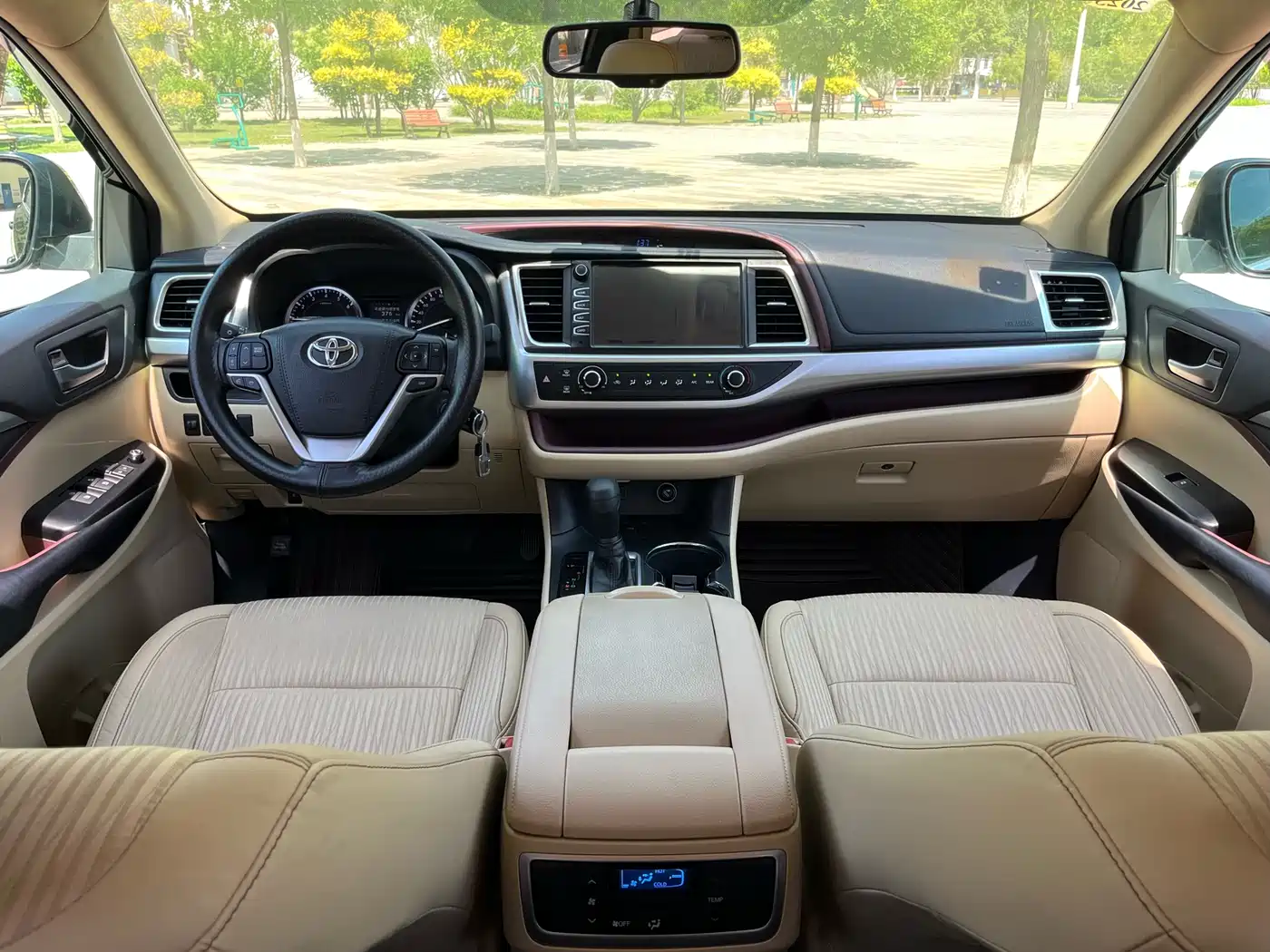 Toyota Highlander 2017 2.0T 2WD Elite 7-Seater фото 9