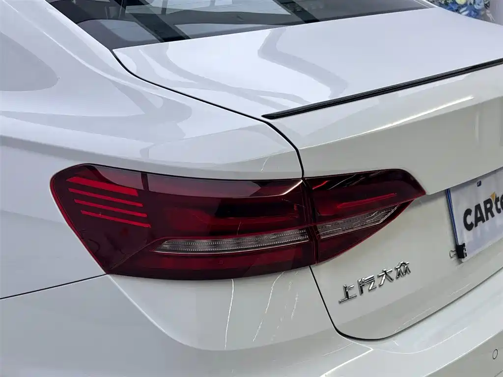 Volkswagen Lavida 2024 Model 300TSI DSG Starlight Leading Edition фото 10