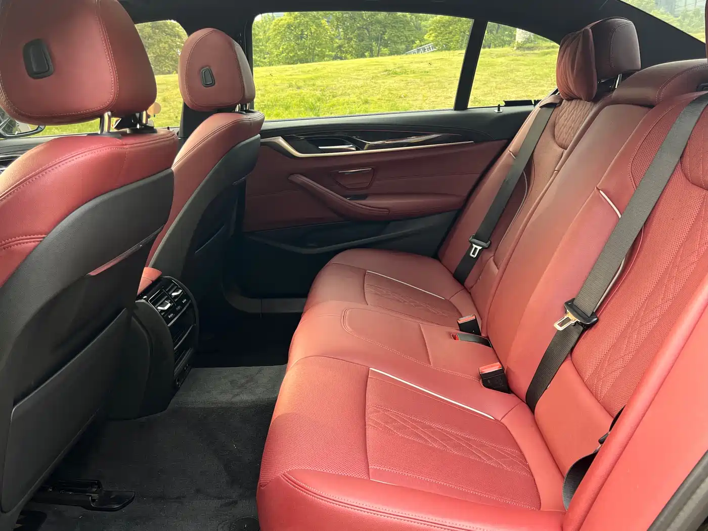 BMW 5 Series 2022 Model Second Facelift 525Li M Sport Package фото 6