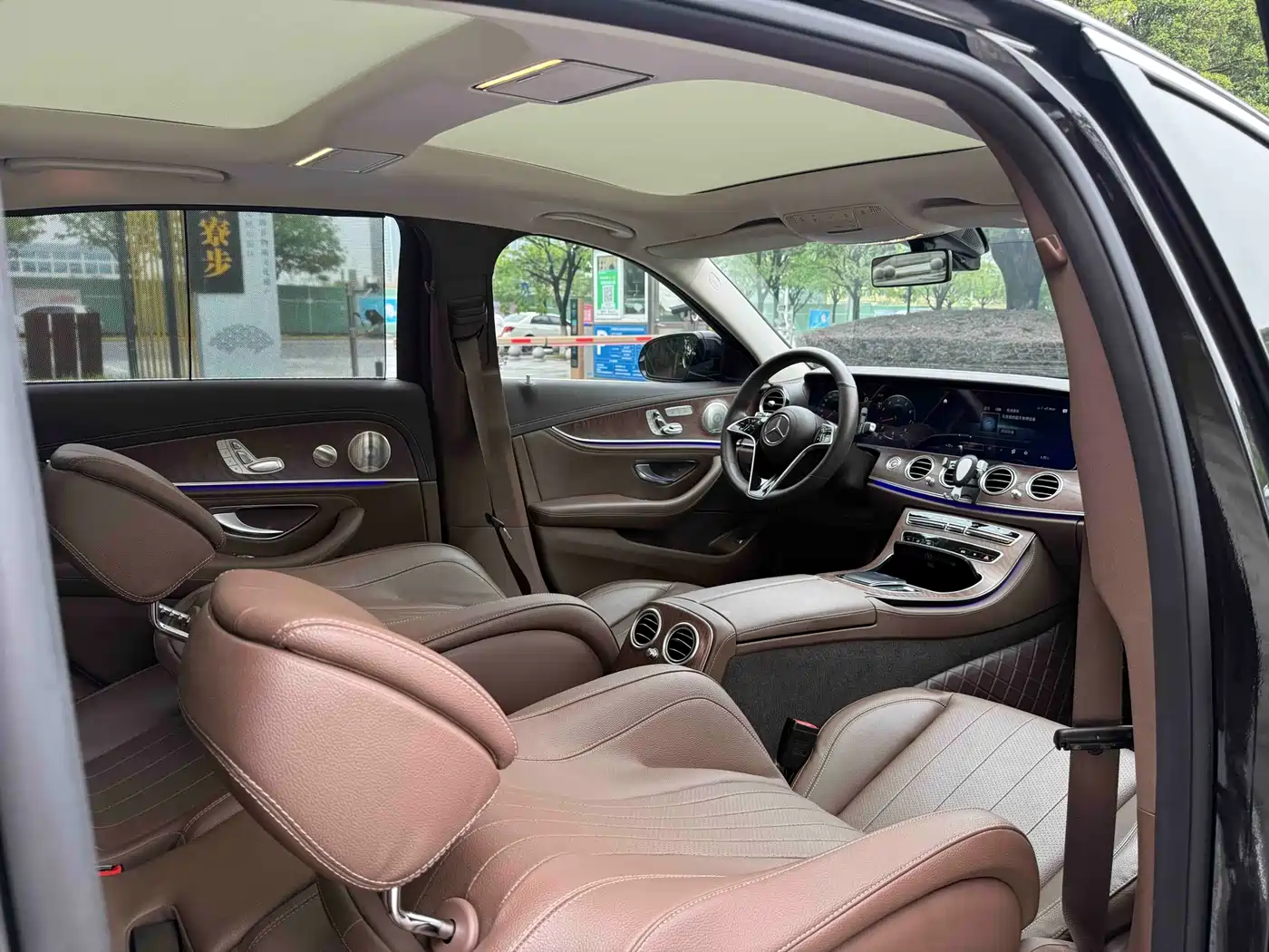 Mercedes-Benz E-Class 2023 Facelift E 300 L Luxury фото 16