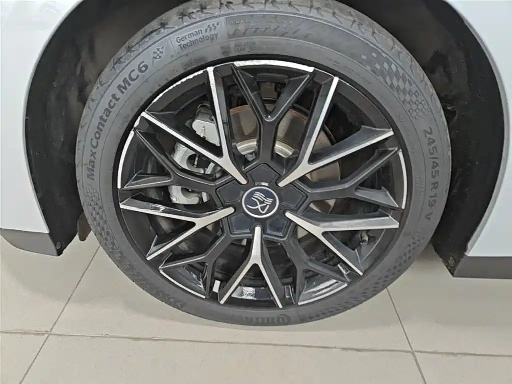 BYD Han 2025 DM-i 125KM Honor фото 23