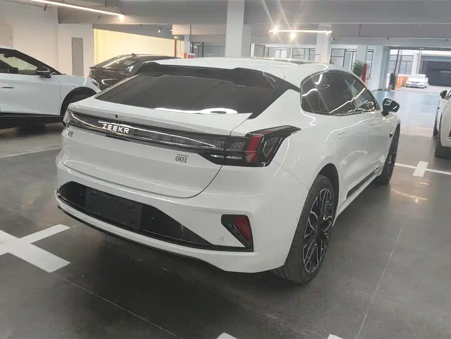 ZEEKR EXTREME KRYPTON 001