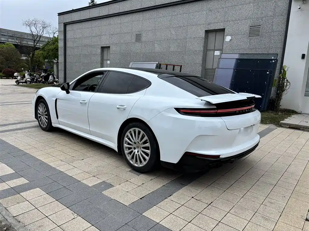 Porsche Panamera 2014 Panamera 3.0T фото 5
