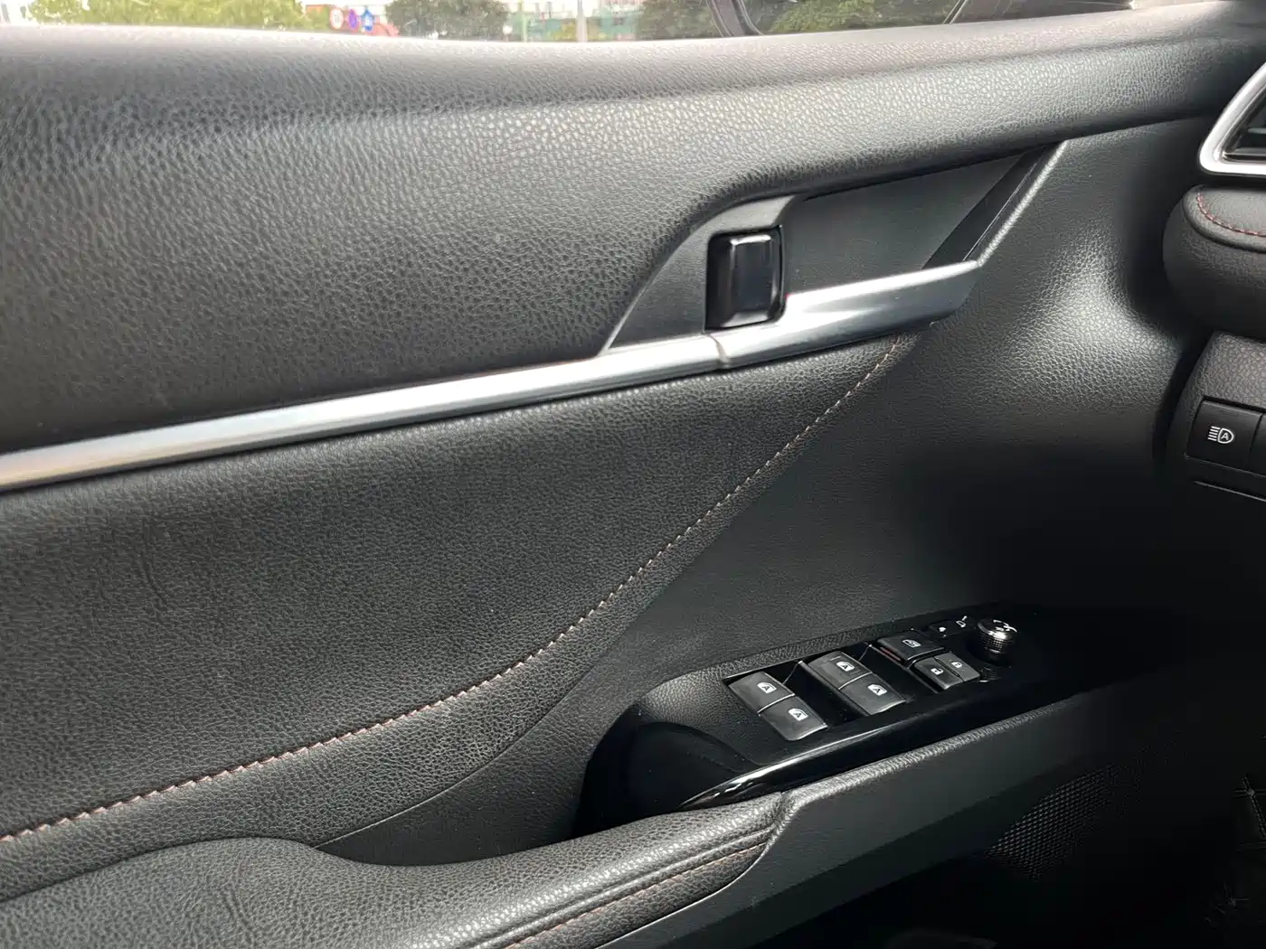 Toyota Camry 2019 2.0G Luxury (China V) фото 14