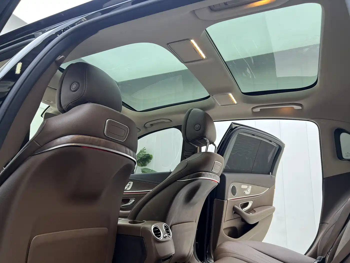 Mercedes-Benz E-Class 2019 E 300 L Luxury фото 5
