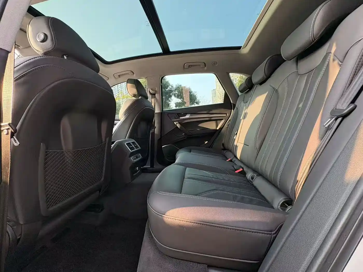 Audi Q5L 2023 40T Luxury Dynamic фото 5