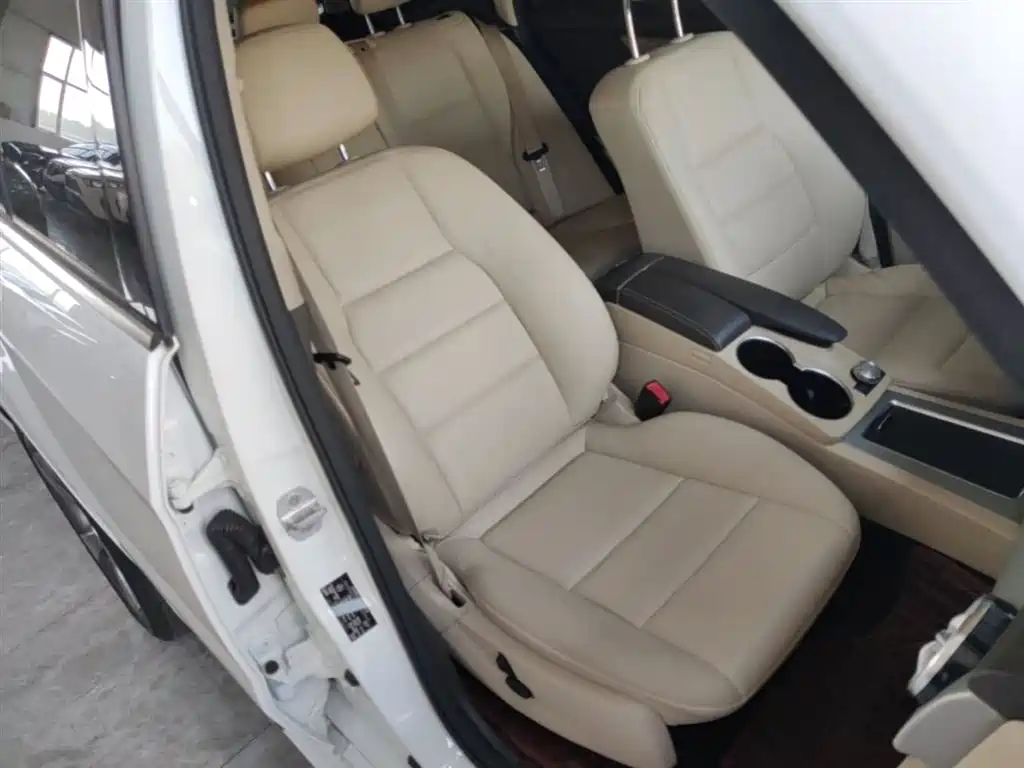 Mercedes-Benz GLK-Class 2013 GLK 300 4MATIC Dynamic Sunroof фото 25