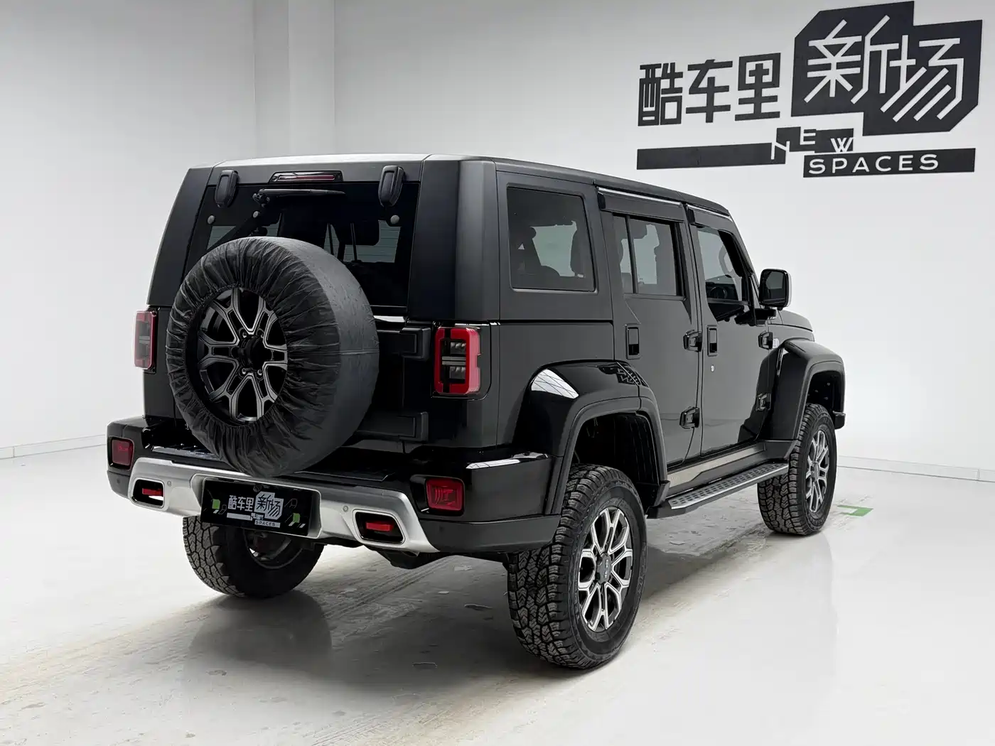 BAIC ORV Beijing Offroad BJ40 2023 2.0T Auto 4WD Urban Hunter Knight Edition фото 4