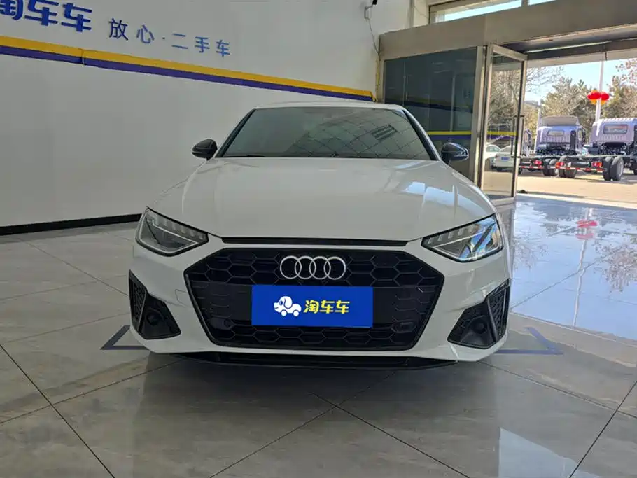 Audi A4L 2023 40 TFSI Fashion Dynamic фото 2