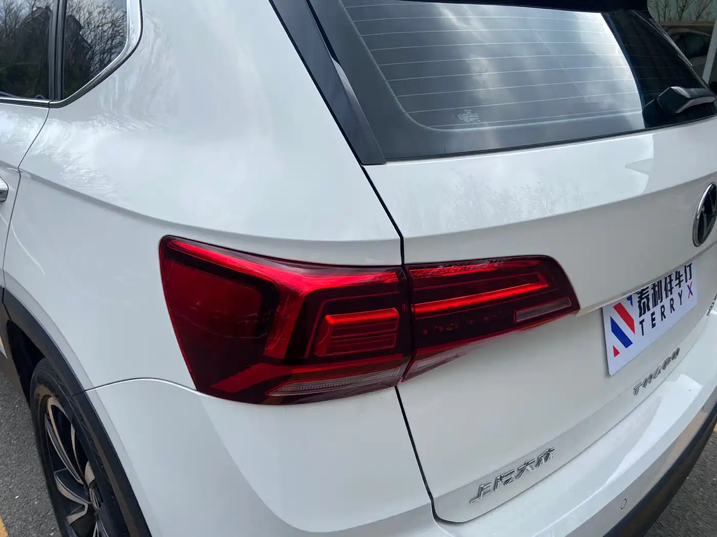 Volkswagen Tharu 2022 280TSI FWD Luxury Edition фото 18