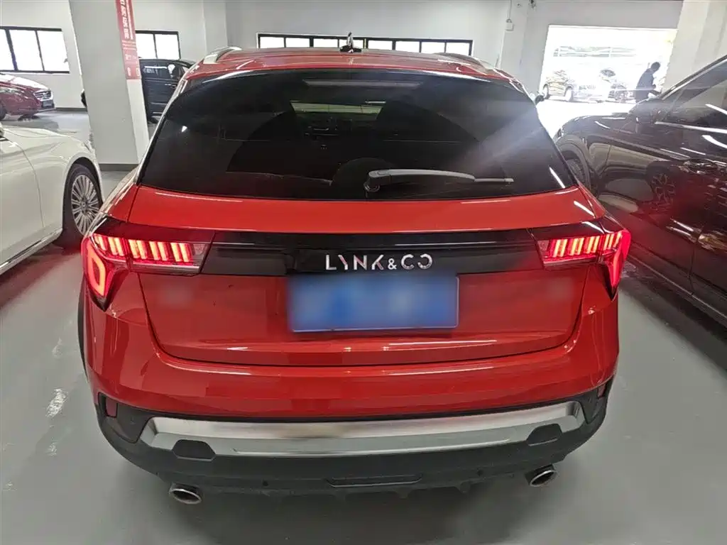 Lynk & Co 02 2019 1.5T DCT FWD Jin Pro Version China VI фото 6