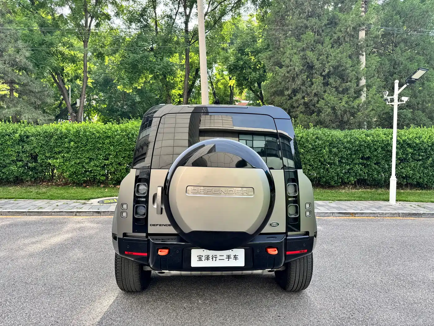 Land Rover Defender 2025 110 3.0T P400 X фото 5