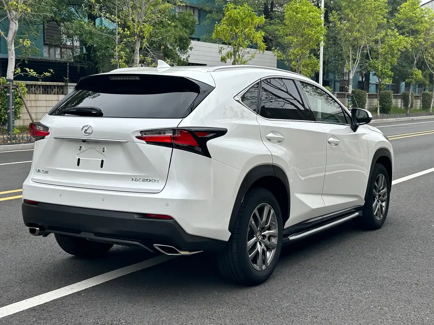 Lexus NX 2015 200t AWD F Sport фото 9