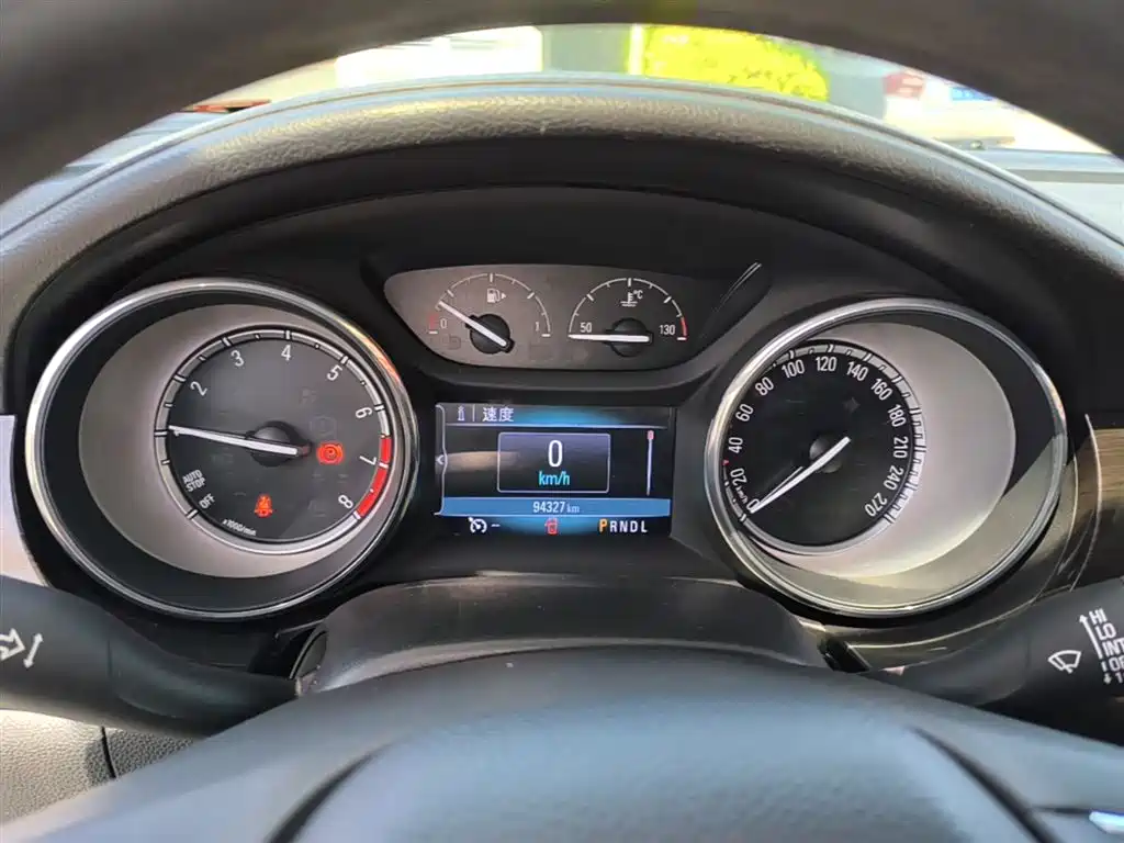 Buick Verano 2018 Sedan 20T Dual Clutch Leading фото 12