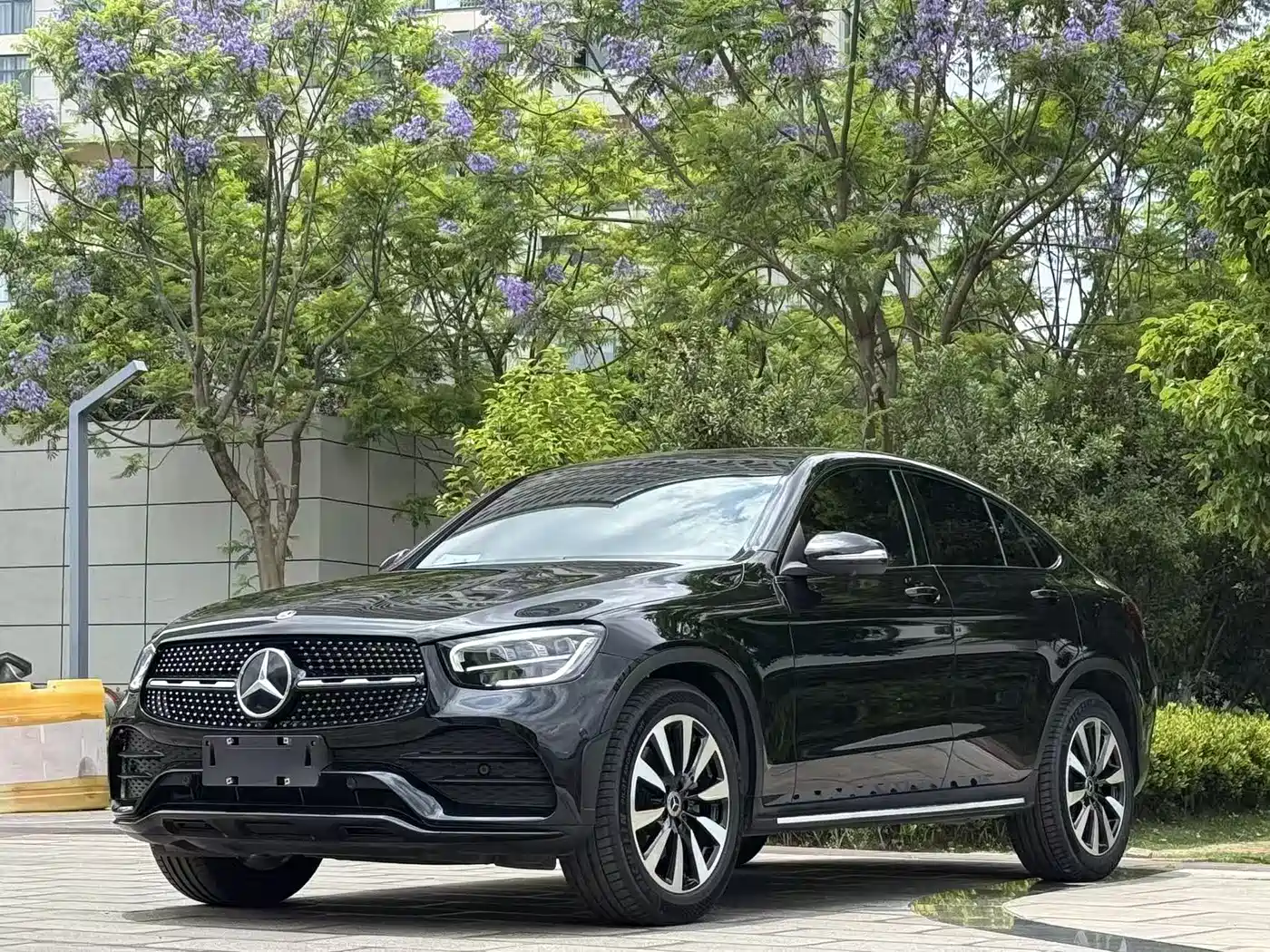 Mercedes-Benz GLC Coupe 2020 GLC 260 4MATIC Coupe SUV