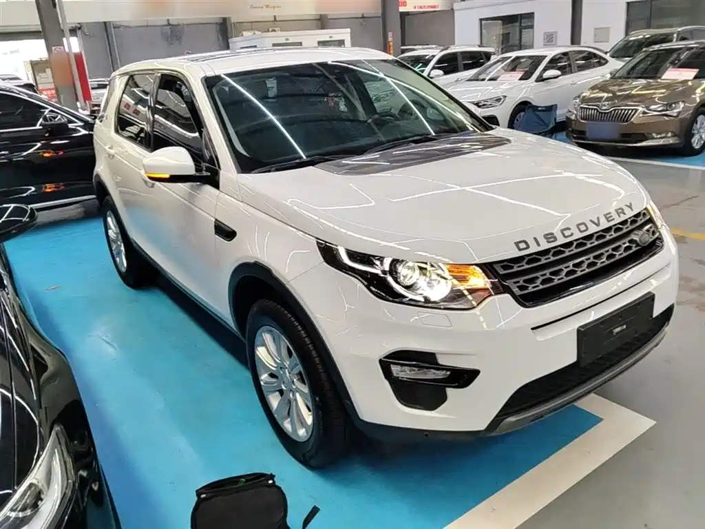 Land Rover Discovery Sport 2018 240PS SE Edition фото 4