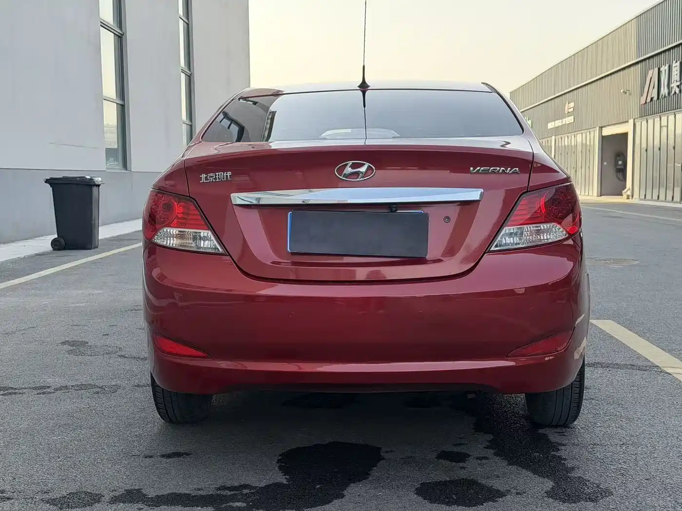 Hyundai Verna 2013 Sedan 1.4L Automatic Standard GL фото 9