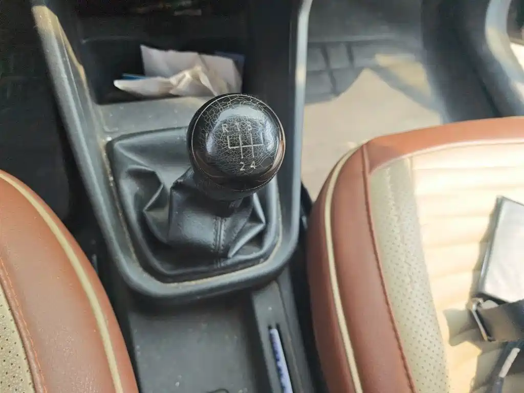 Volkswagen Santana 2016 1.4L Manual Trend Edition фото 7