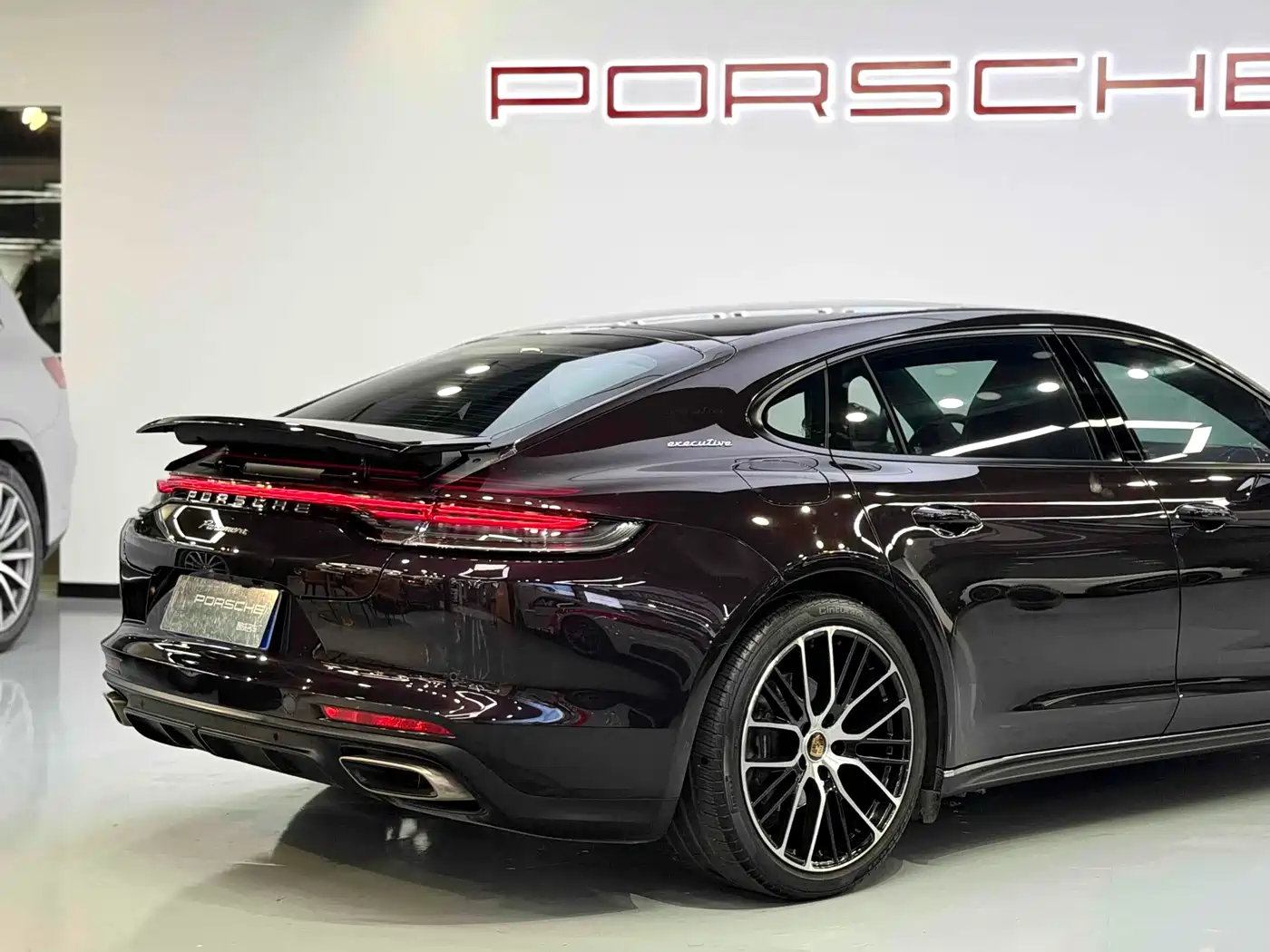 Porsche Panamera 2021 Panamera Executive Long Wheelbase 2.9T фото 27