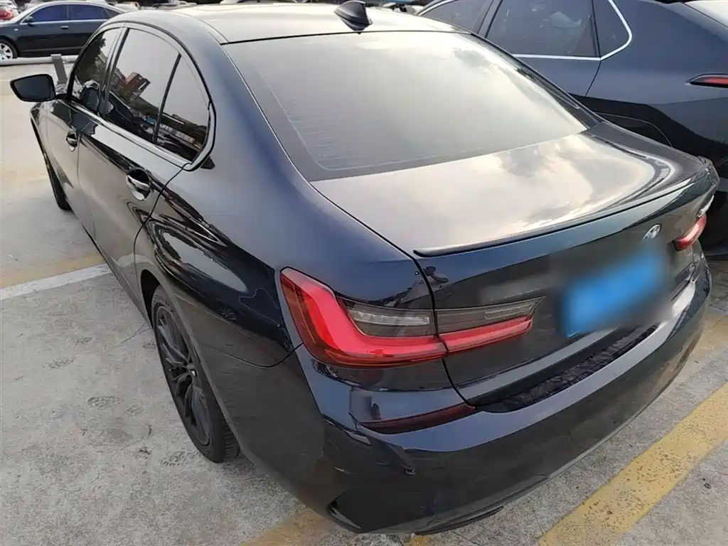 BMW 3 Series 2022 325Li M Sport Shadow Edition фото 5