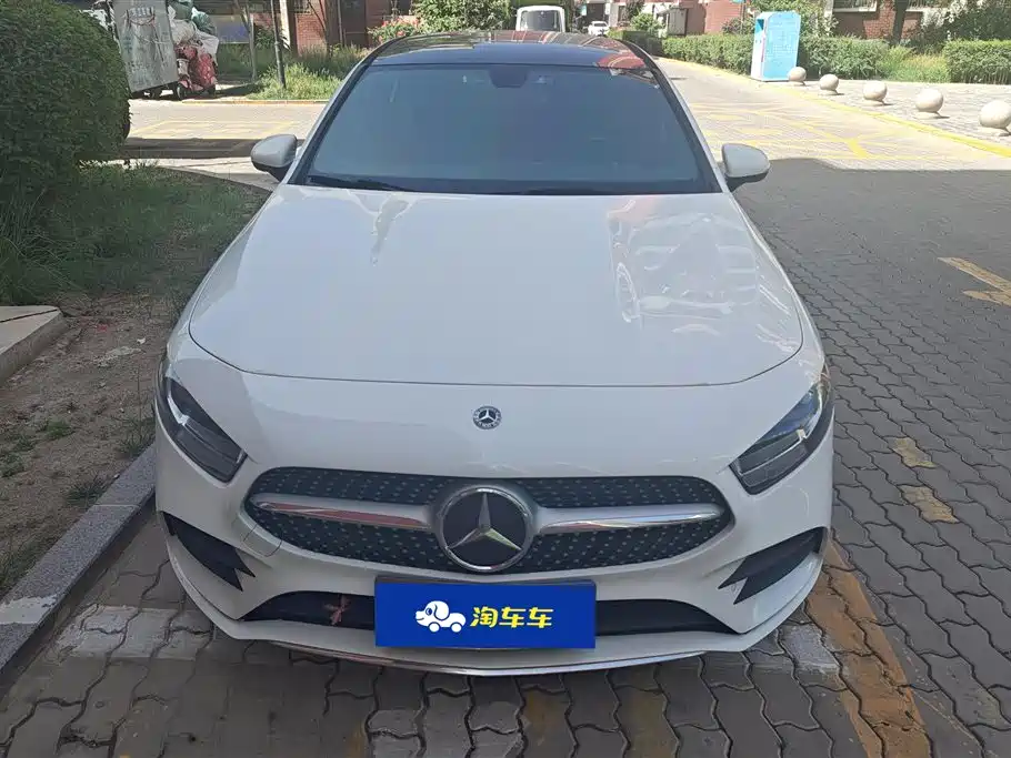 Mercedes-Benz A-Class 2020 Facelift A 180 L Sport Sedan фото 2