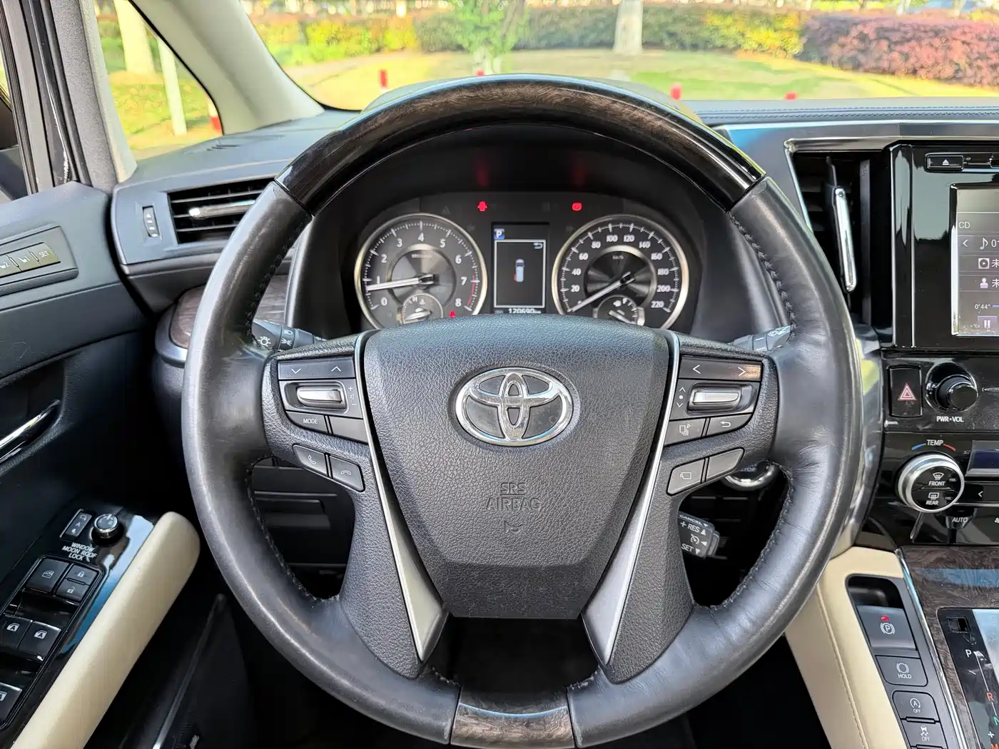 Toyota Alphard 2018 Facelift 3.5L Premium Edition фото 12