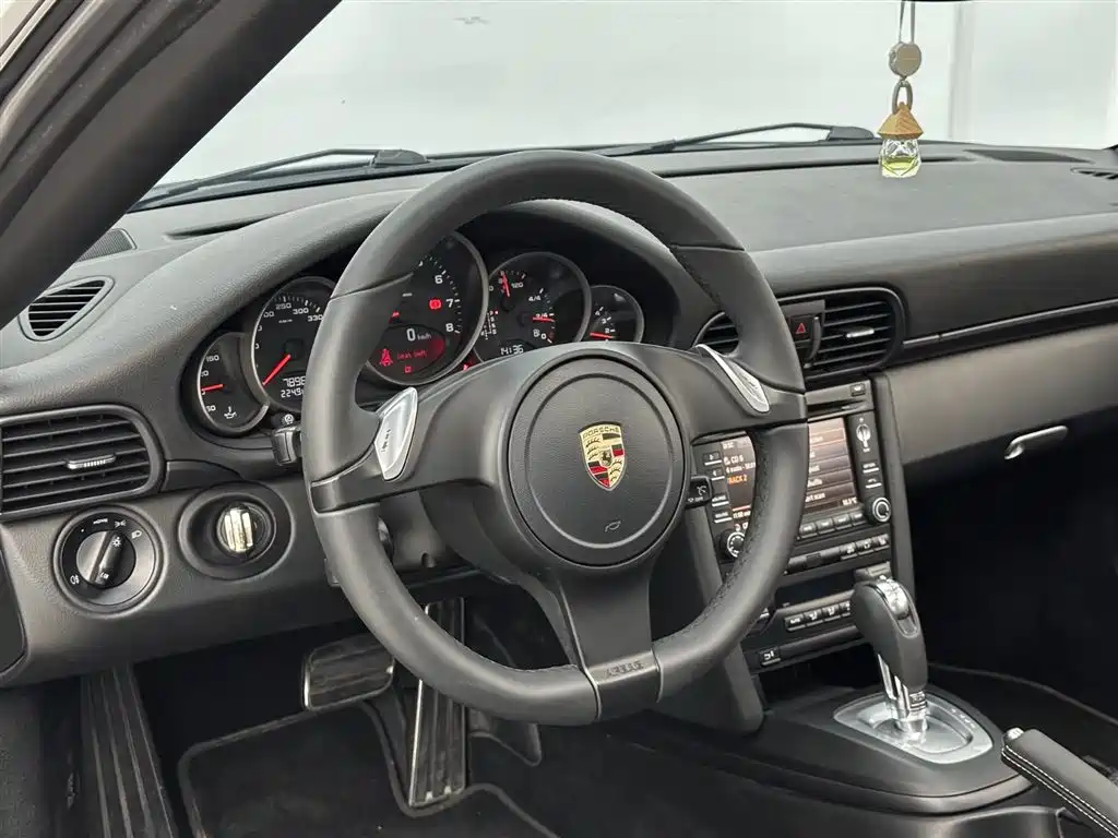 Porsche 911 2010 Carrera 3.6L фото 10