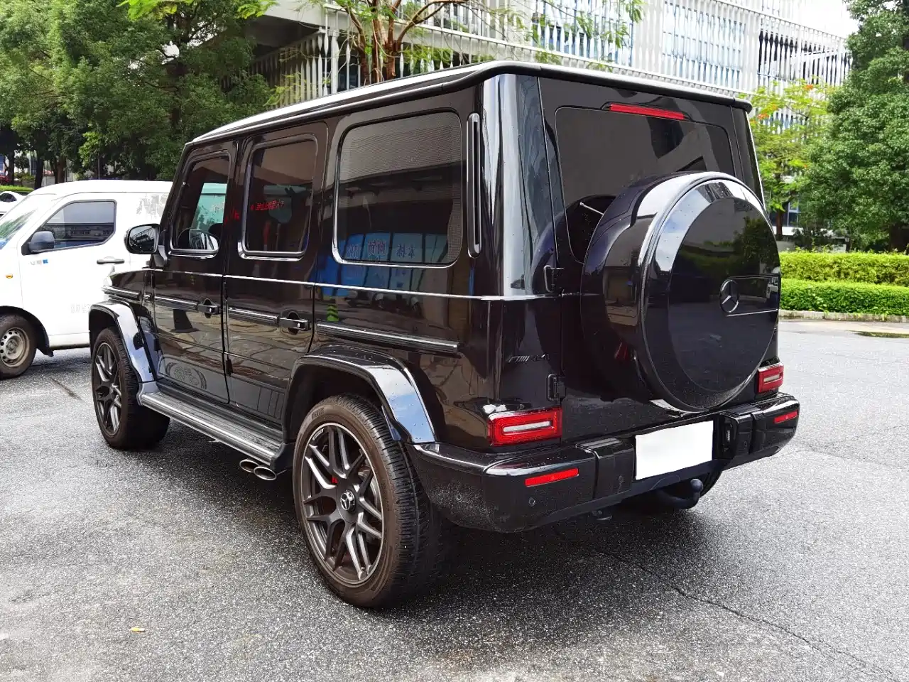 Mercedes-Benz G-Class AMG 2022 AMG G 63 55th Anniversary Edition фото 13