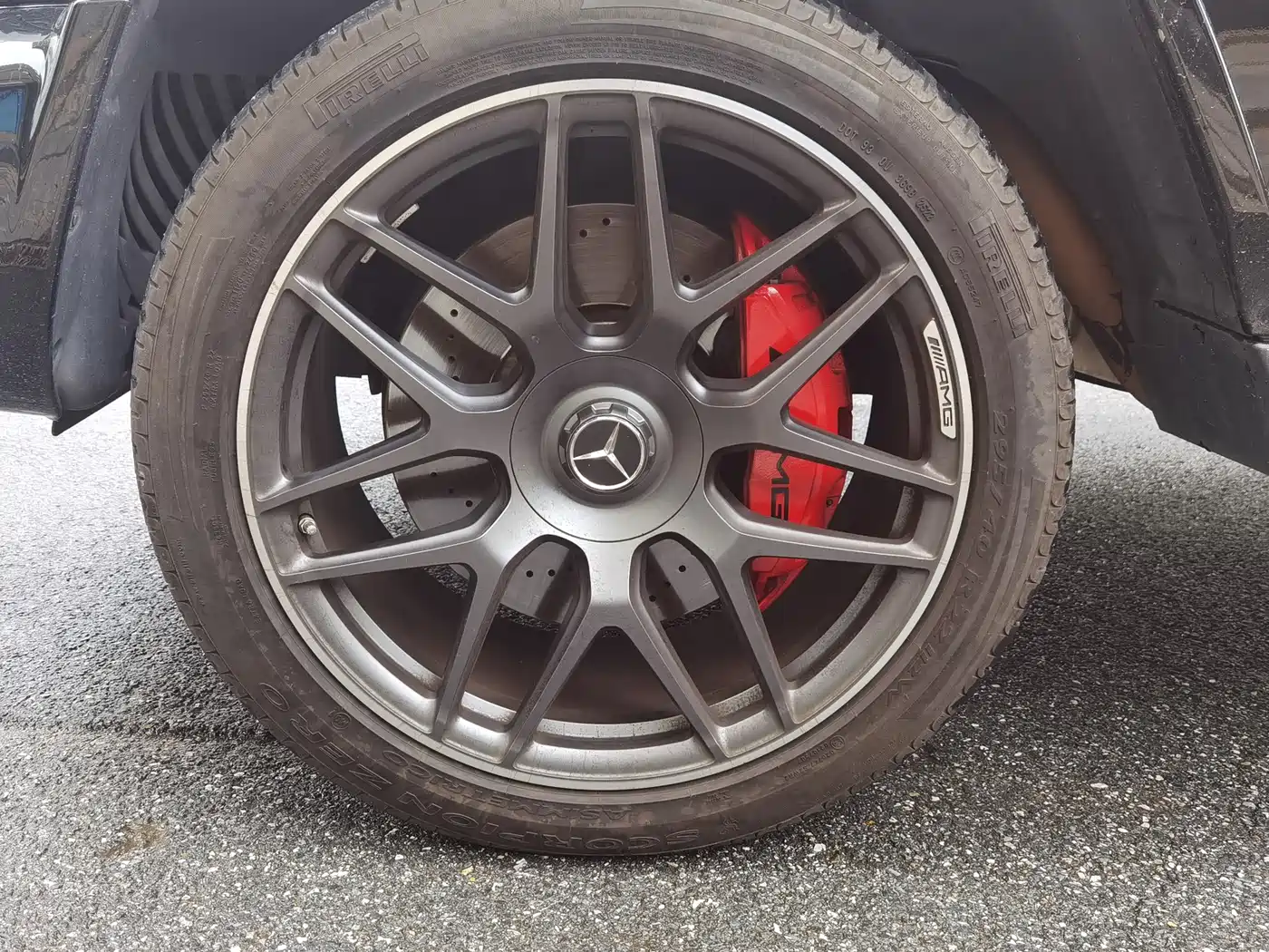 Mercedes-Benz G-Class AMG 2022 AMG G 63 55th Anniversary Edition фото 16