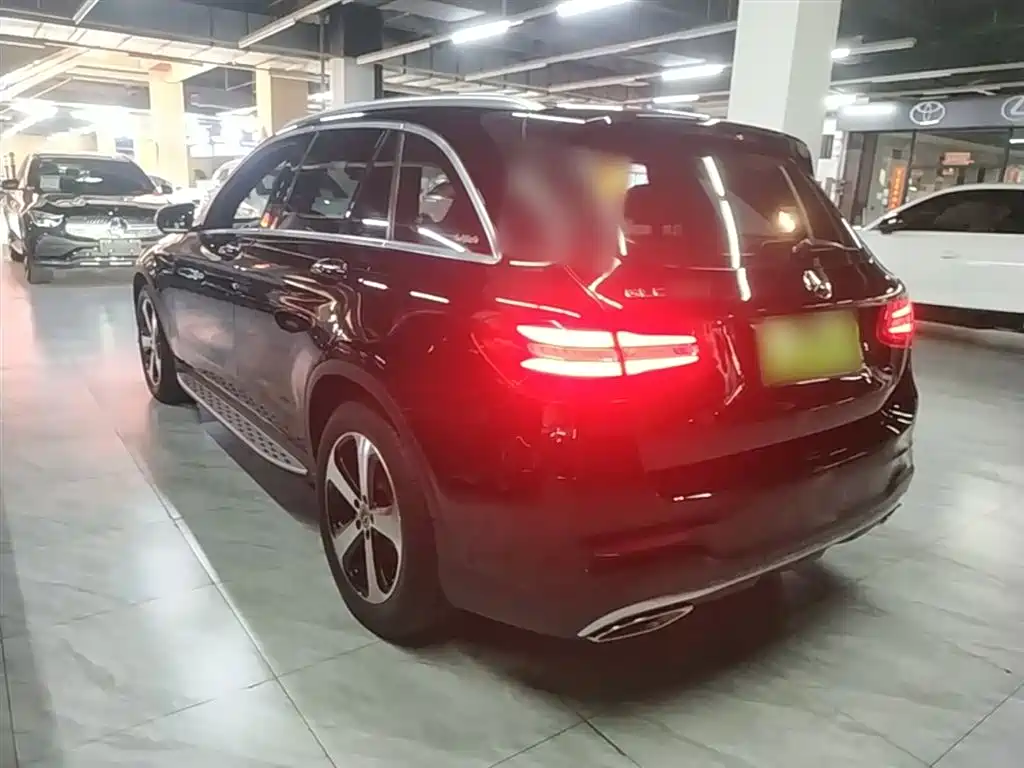 Mercedes-Benz GLC 2018 GLC 260 4MATIC Luxury фото 5