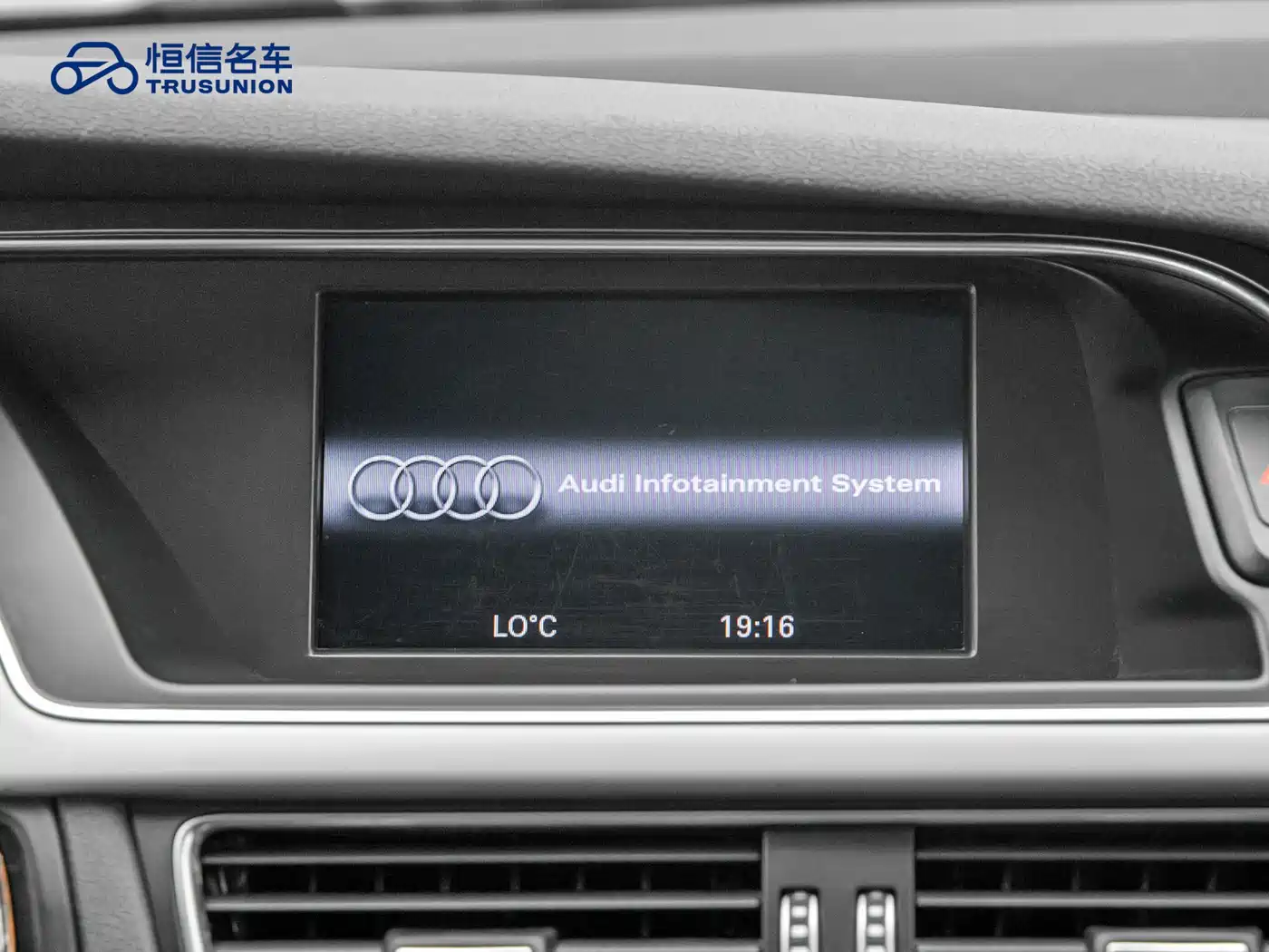 Audi A4L 2013 35 TFSI Automatic Comfort фото 17