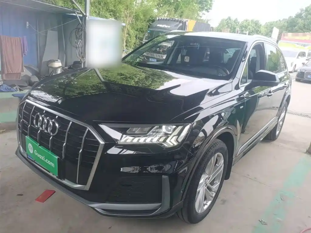 Audi Q7 2023 45 TFSI quattro S line Sport