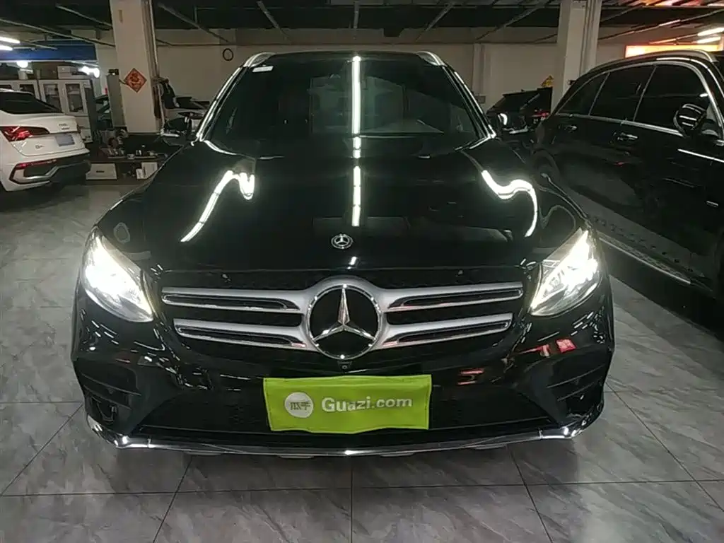 Mercedes-Benz GLC 2018 GLC 260 4MATIC Luxury фото 3